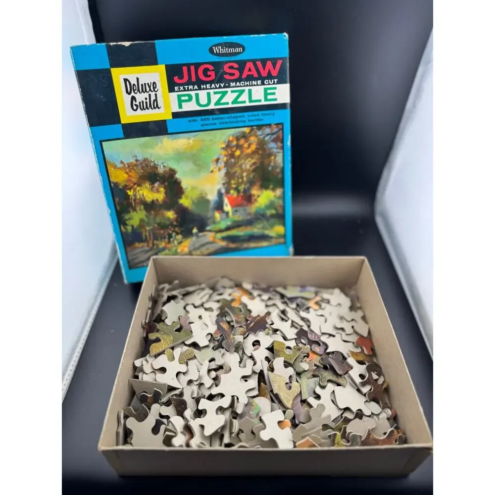 Vintage Deluxe Guild Puzzle - Autumn Splendor